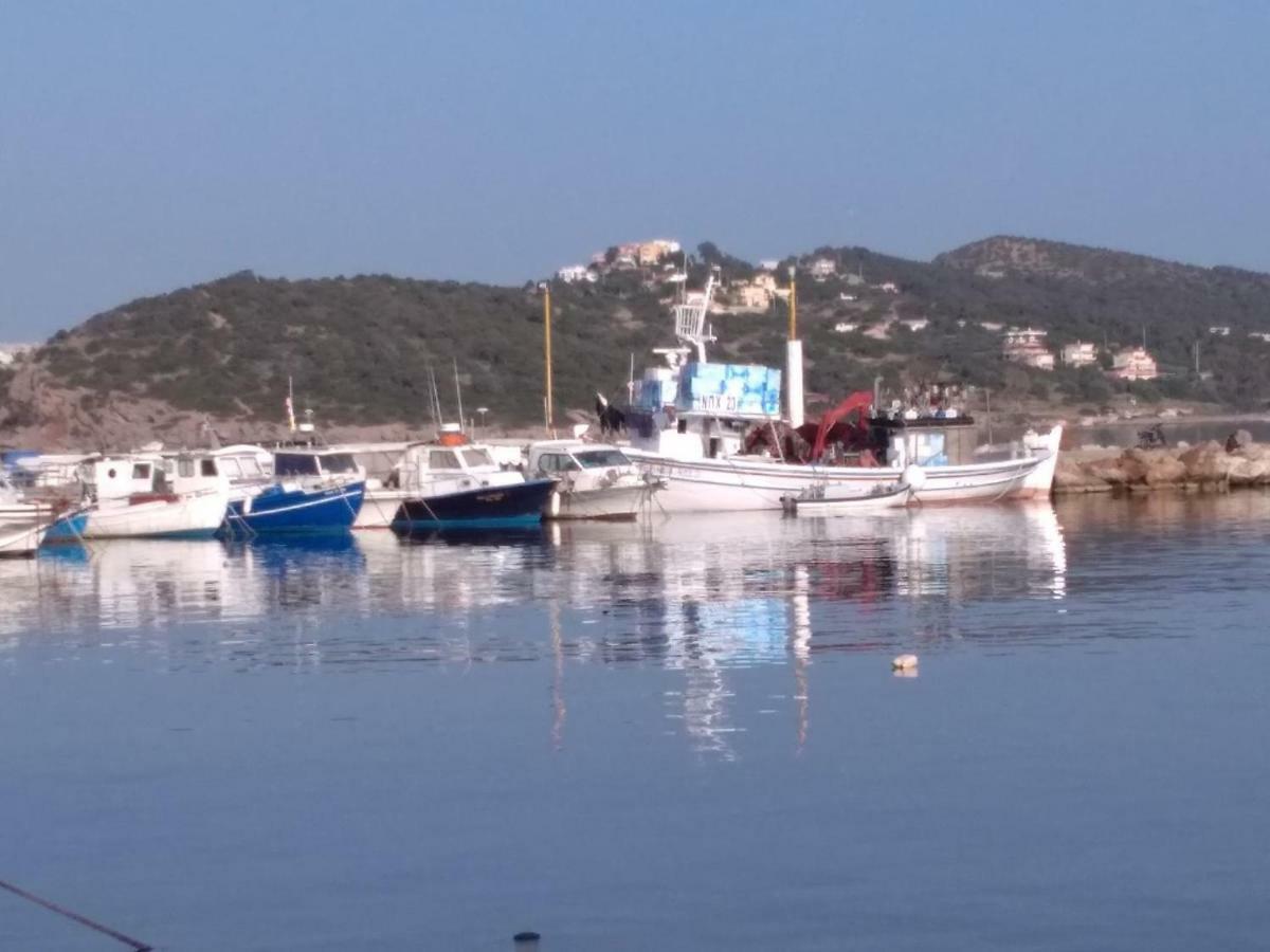 Renovated Apt 100M From Beach Wifi Ac Anavyssos Dış mekan fotoğraf